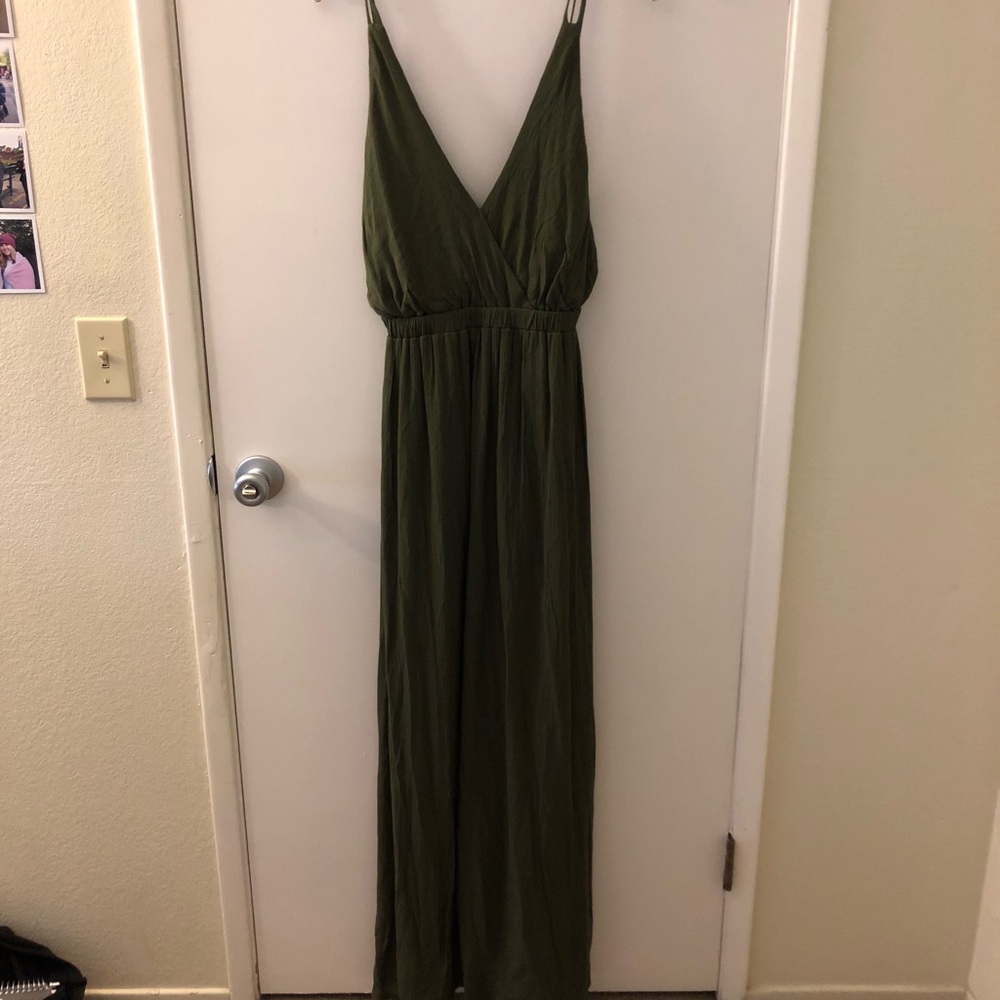 Green maxi dress!